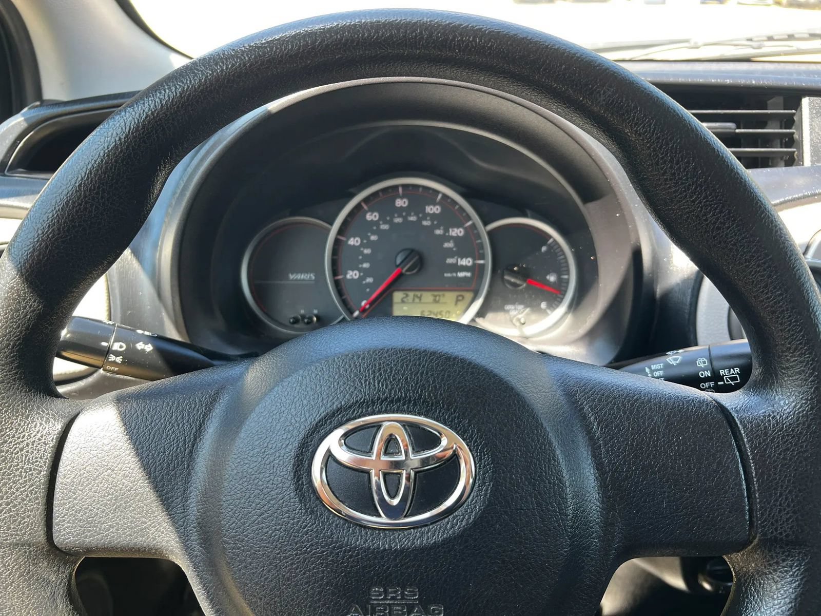 Used 2012 Toyota Yaris L FWD image 14