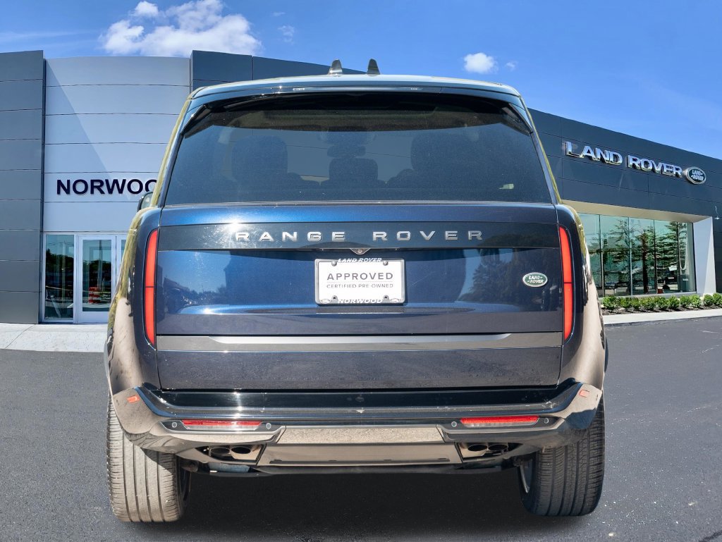 Used 2023 Land Rover Range Rover SE AWD/4WD image 5