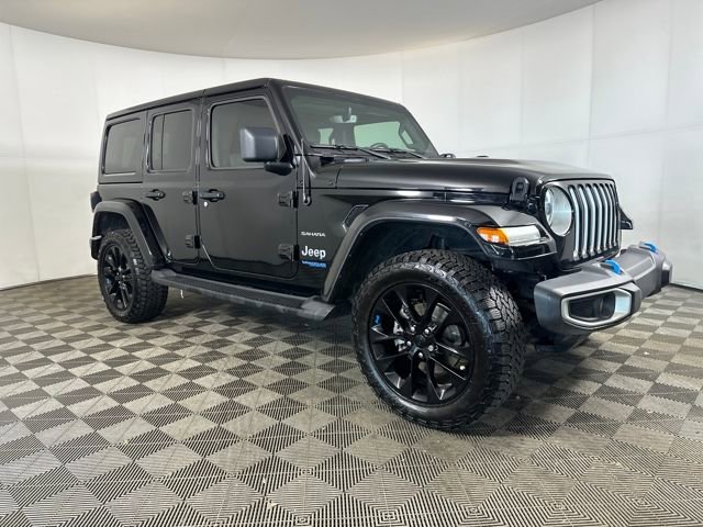 Used 2022 Jeep Wrangler Unlimited Sahara w/ Dual Top Group image 2