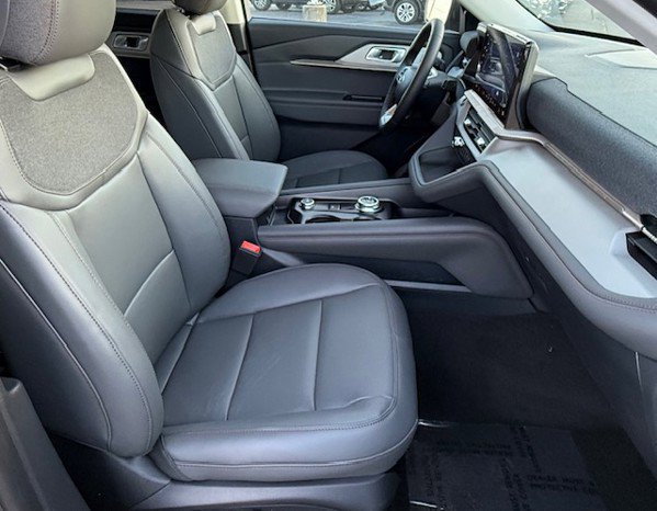 New 2026 Ford Explorer Active w/ Active Comfort Package AWD/4WD image 14