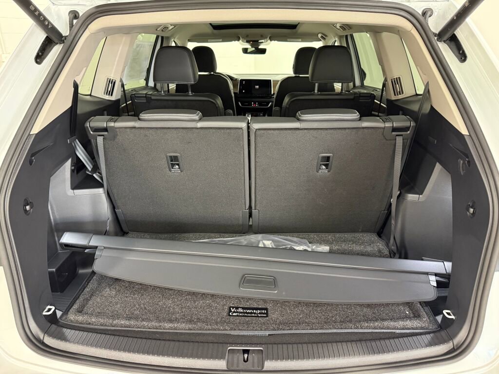 New 2026 Volkswagen Atlas SE image 9