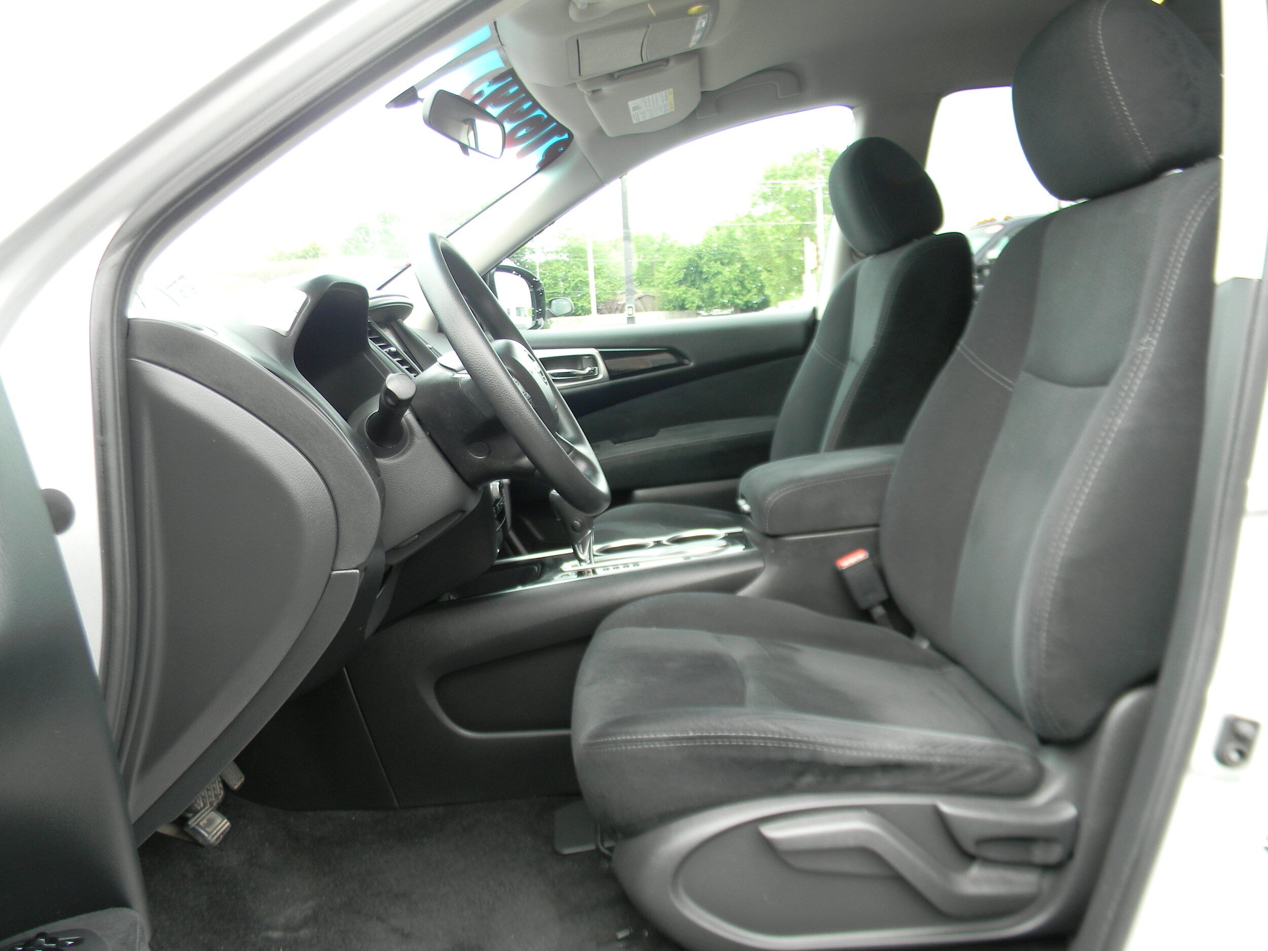 Used 2016 Nissan Pathfinder S FWD image 5