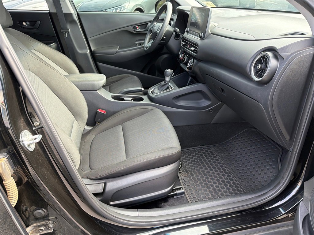 Used 2022 Hyundai Kona SEL image 13