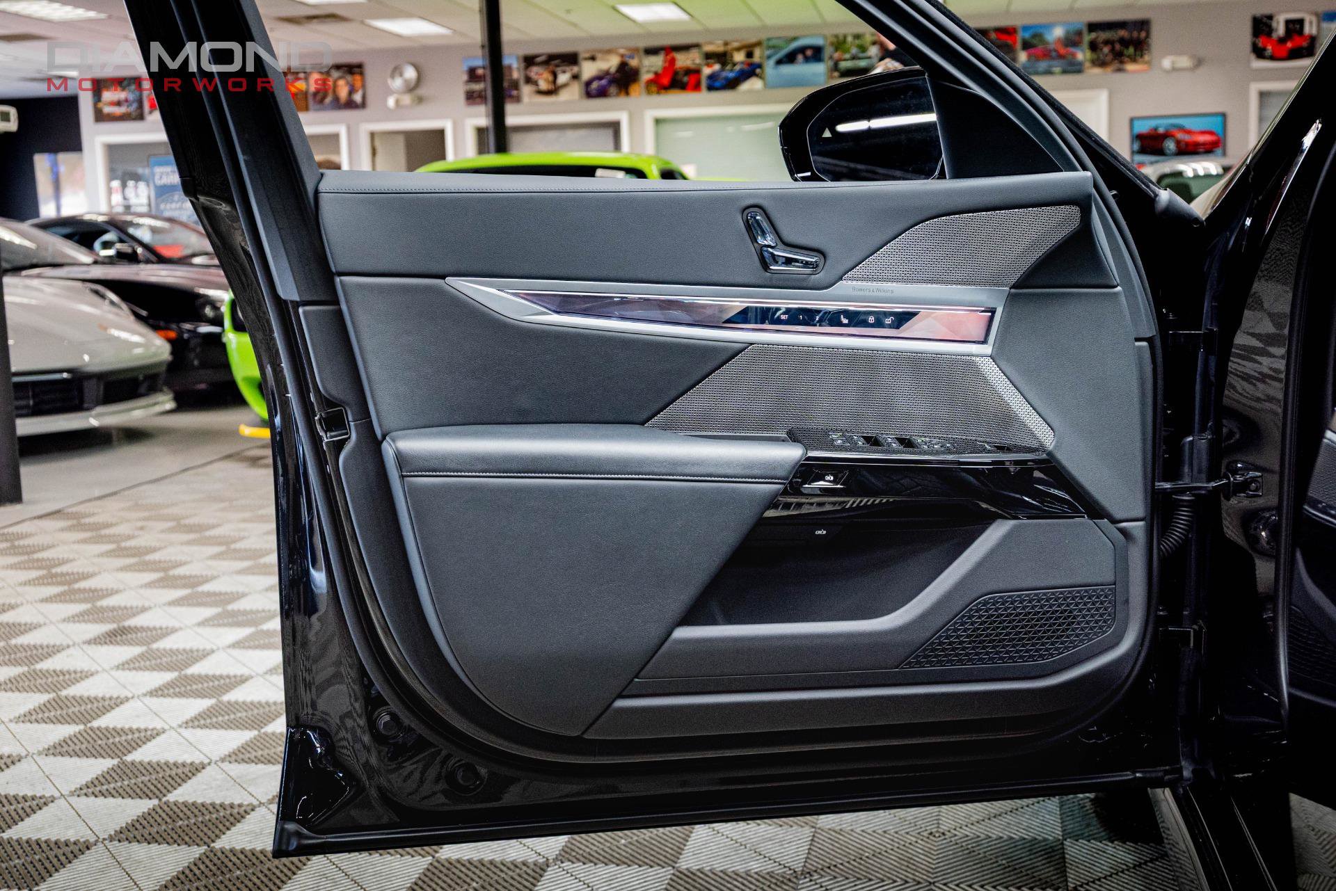 Used 2023 BMW i7 xDrive60 image 15