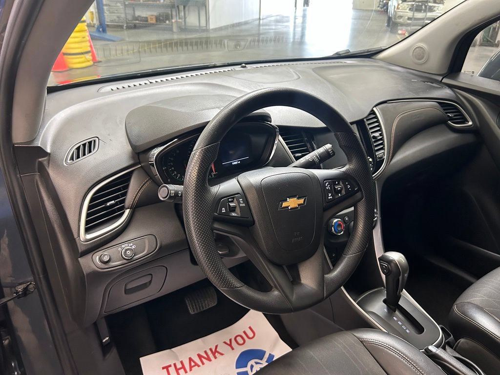 Used 2021 Chevrolet Trax LT AWD/4WD image 18