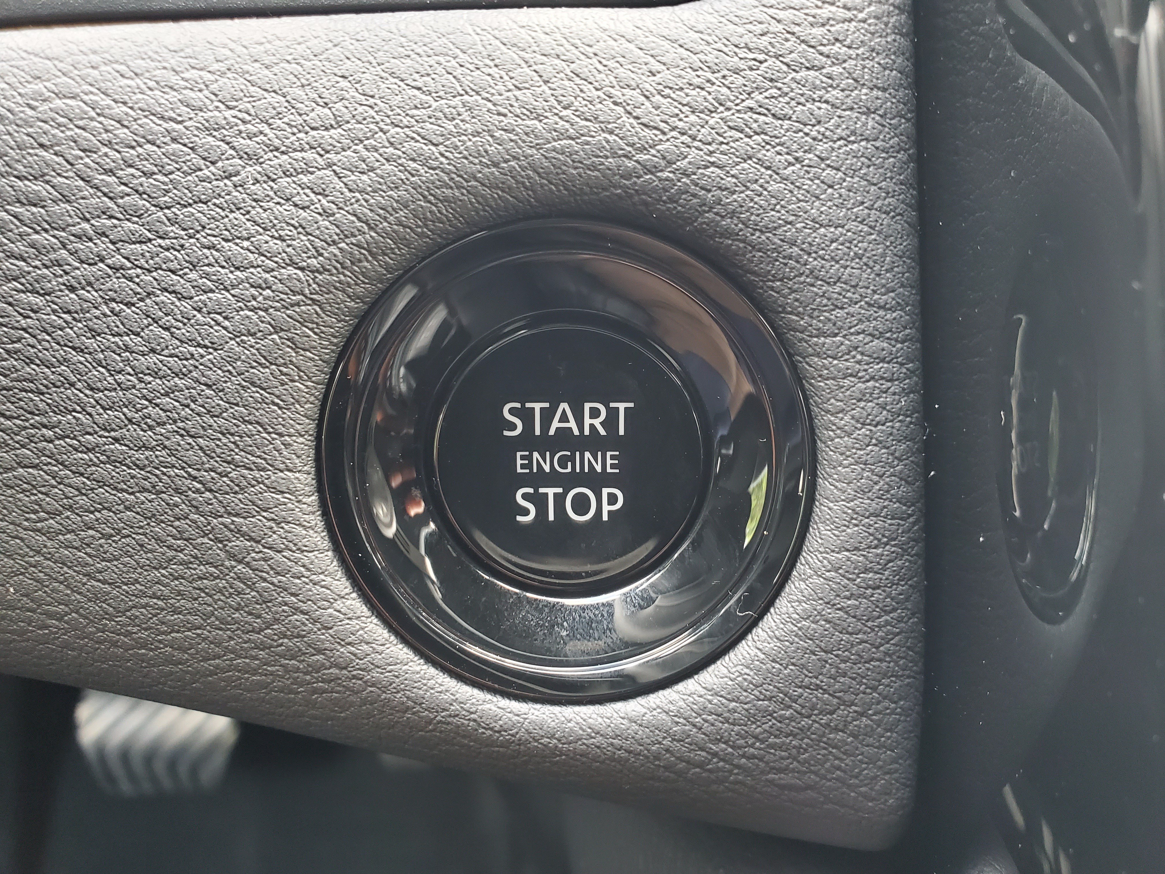 New 2026 Nissan Armada PRO-4X w/ Captain's Chari Seat Package AWD/4WD image 29