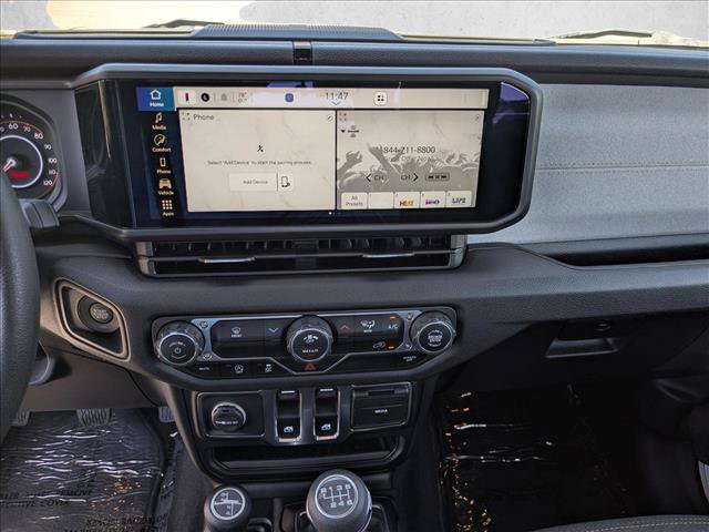 Used 2025 Jeep Wrangler Sport AWD/4WD image 13