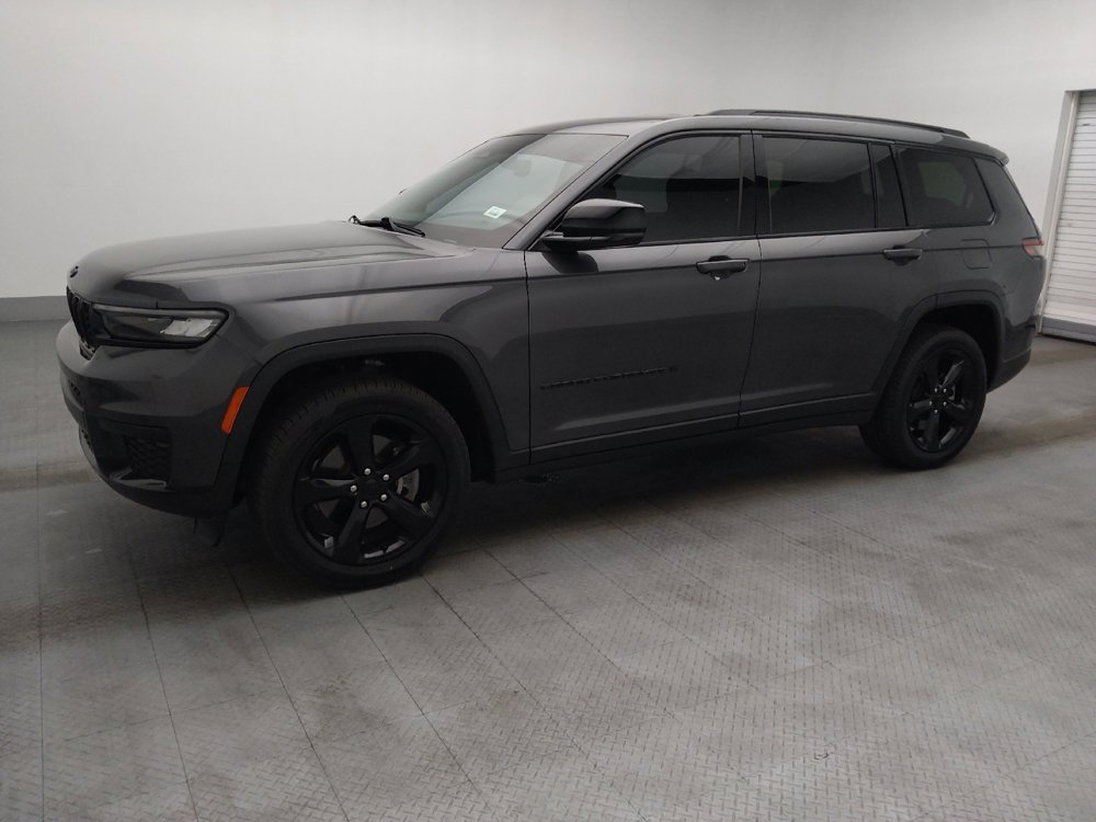 Used 2021 Jeep Grand Cherokee L Laredo RWD image 2