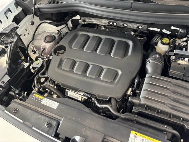 Used 2025 Volkswagen Tiguan SE image 34