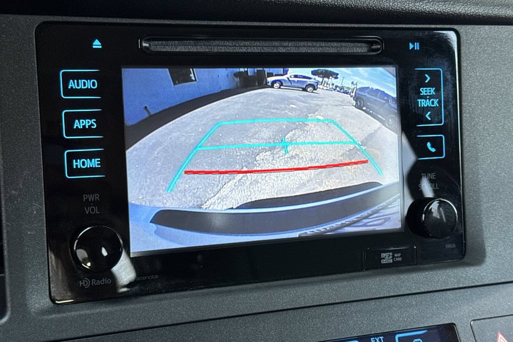 Used 2015 Toyota Sienna XLE w/ XLE Navigation Package AWD/4WD image 20
