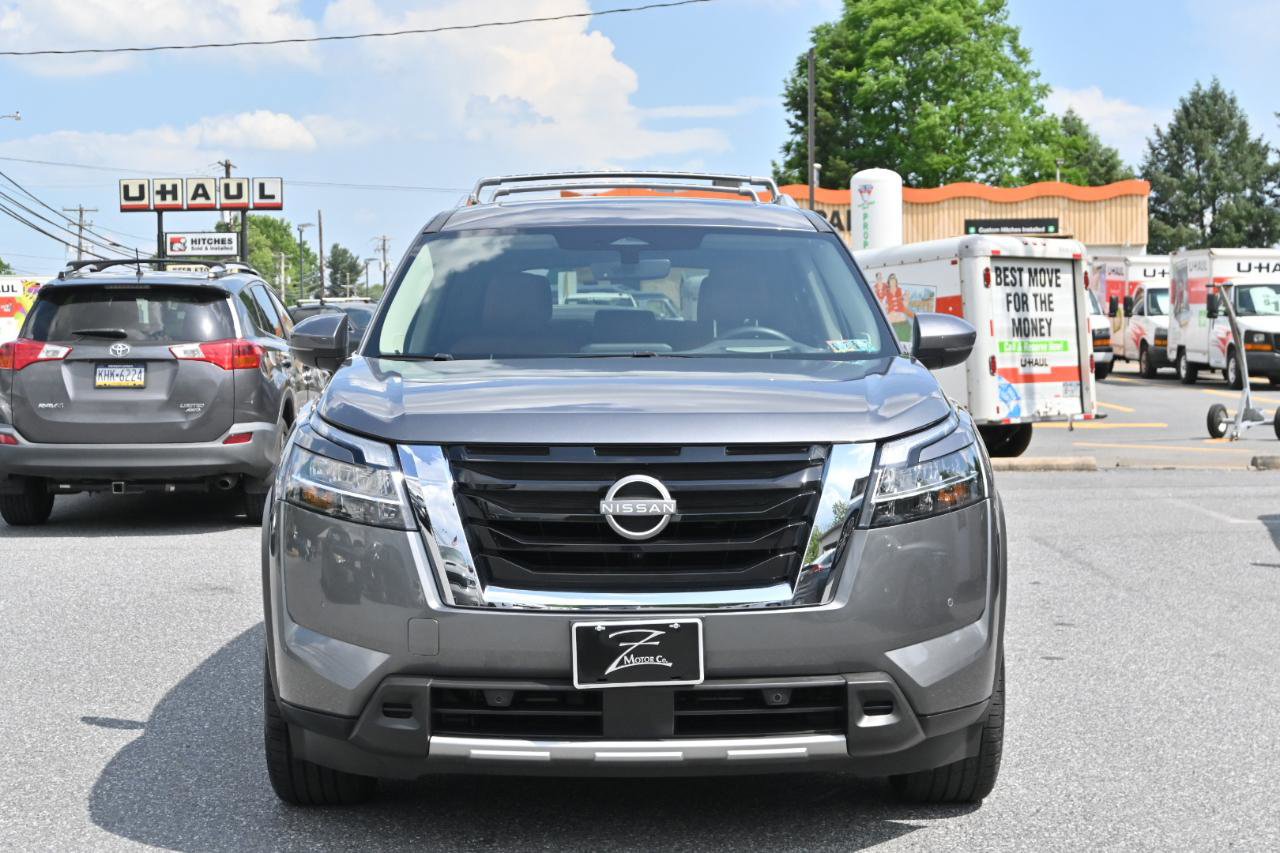 Used 2023 Nissan Pathfinder Platinum w/ Cargo Package AWD/4WD image 6
