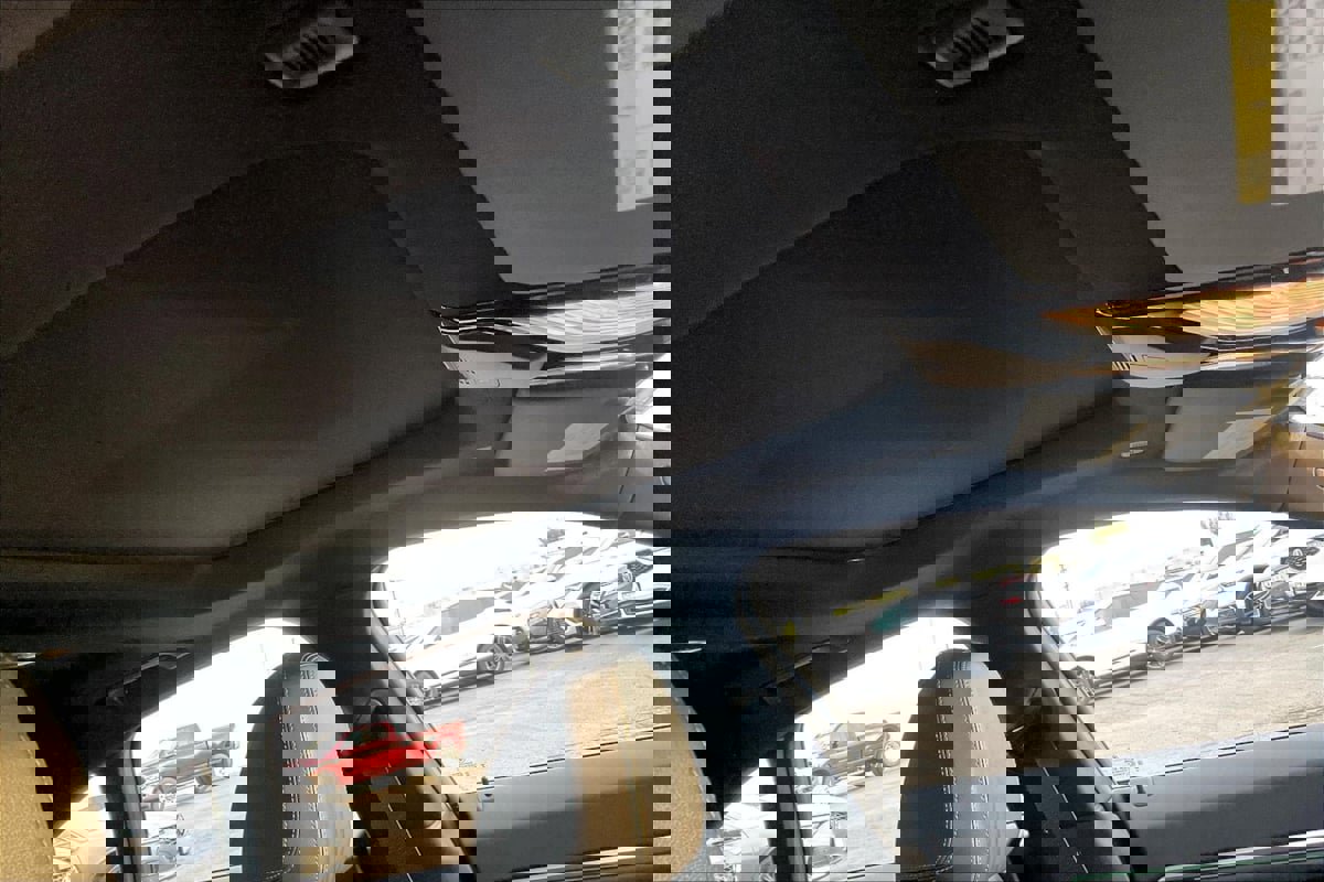 Used 2023 BMW i4 eDrive40 image 18