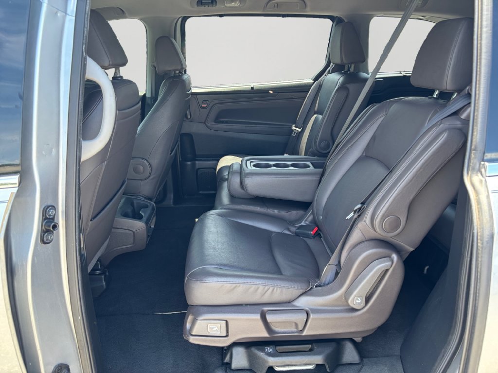 Used 2018 Honda Odyssey Elite image 15