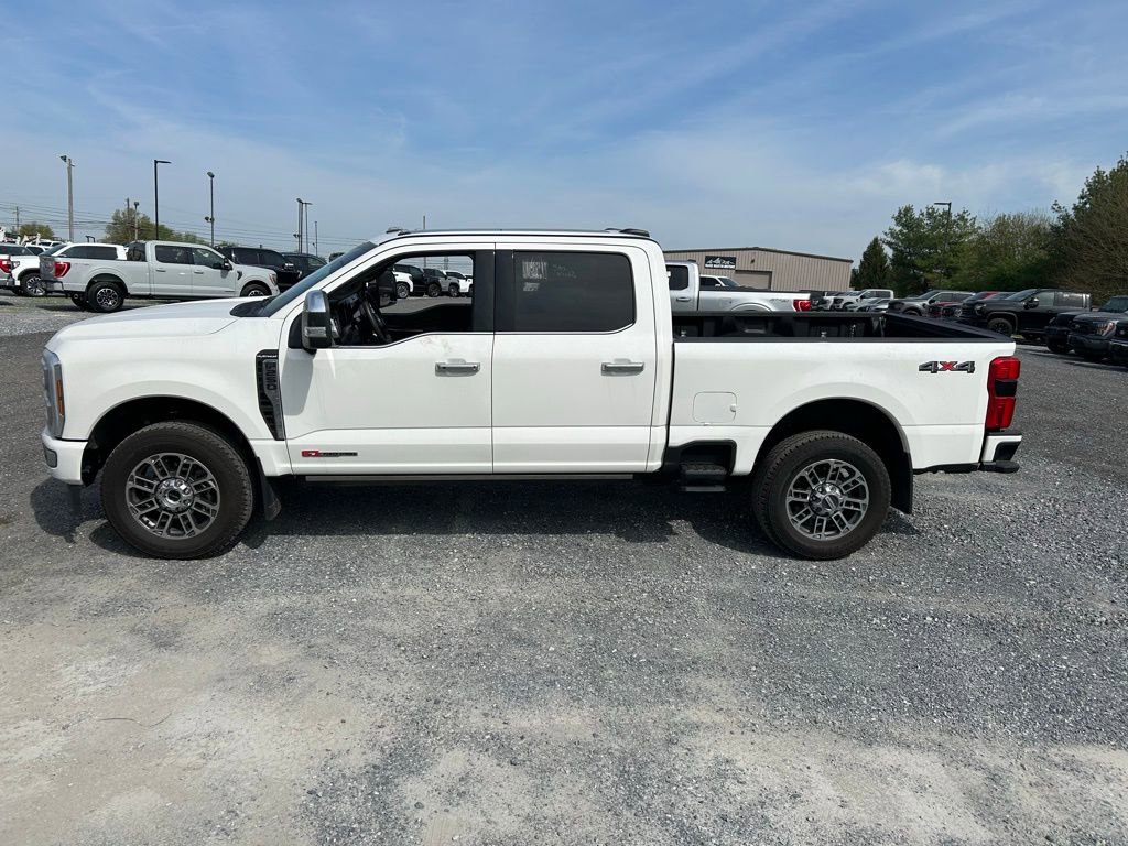 Used 2025 Ford F250 Platinum w/ Platinum Plus Package image 7