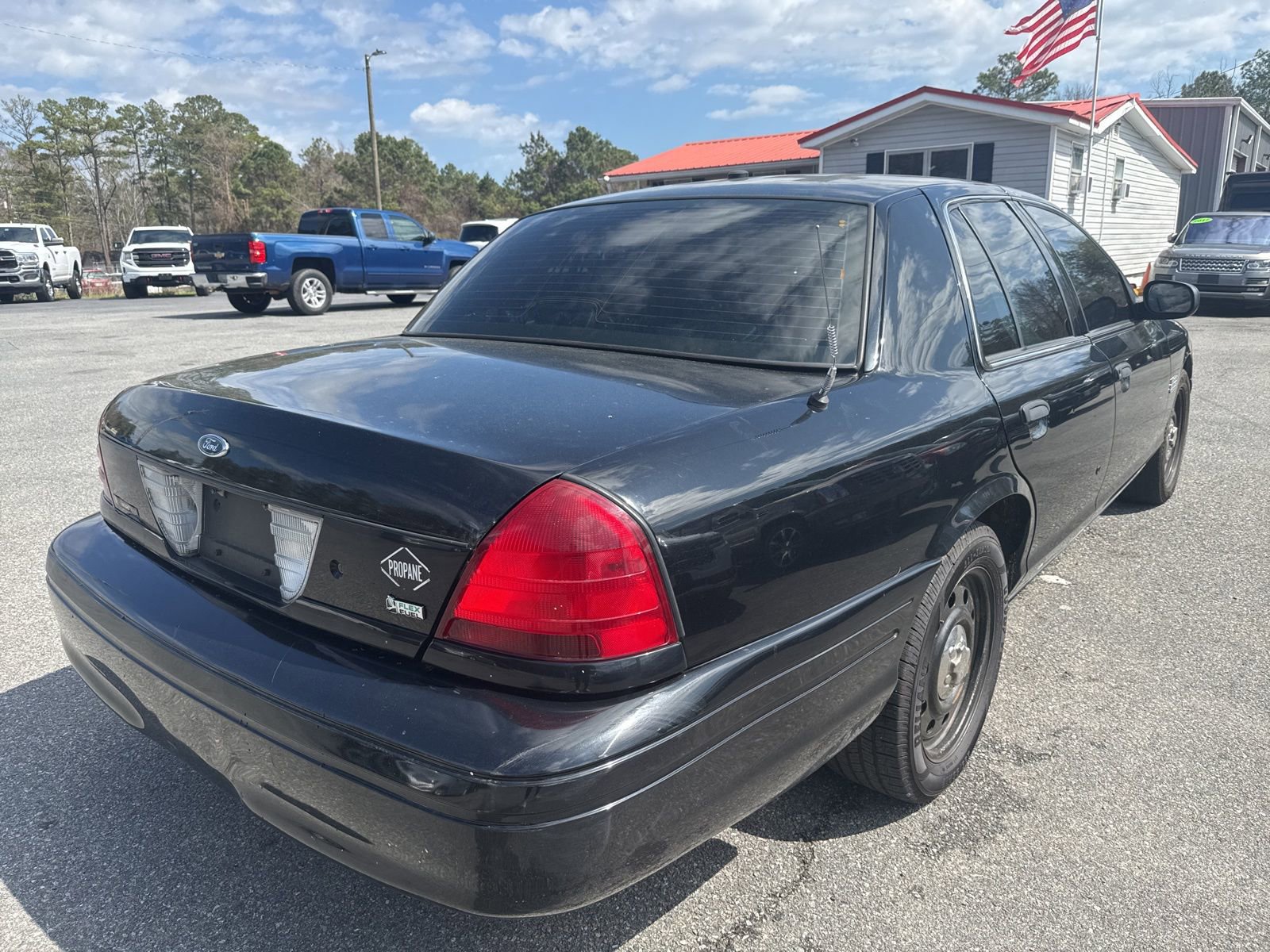 Used 2011 Ford Crown Victoria Police Interceptor RWD image 7