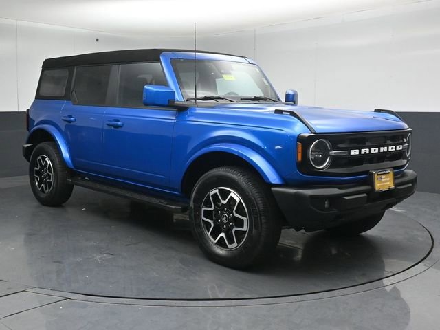 Certified 2023 Ford Bronco Outer Banks AWD/4WD image 1