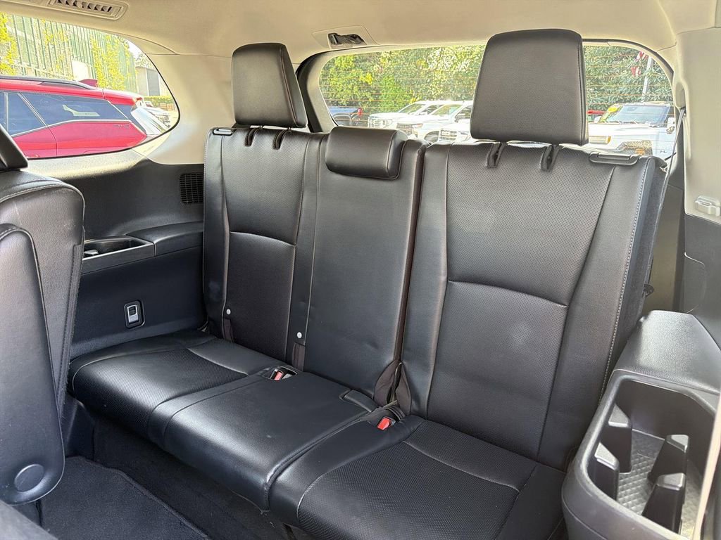 Used 2024 Toyota Grand Highlander Limited image 27