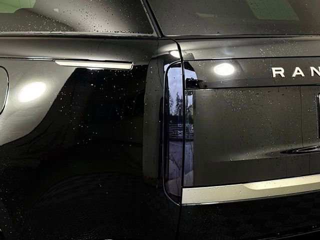New 2025 Land Rover Range Rover SE image 12