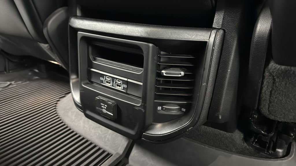 Used 2023 RAM 1500 Laramie AWD/4WD image 17