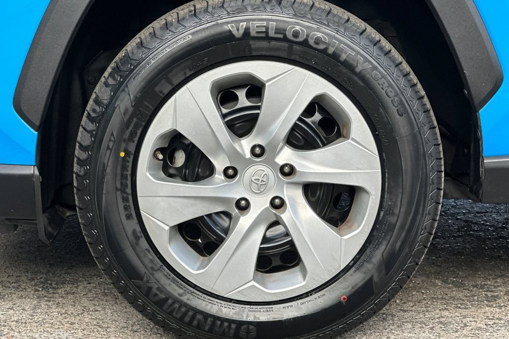 Certified 2019 Toyota RAV4 LE w/ All Weather Liner Package FWD image 25