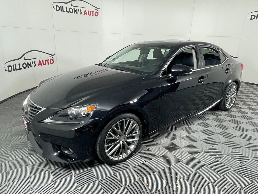 Used 2016 Lexus IS 300 AWD image 2
