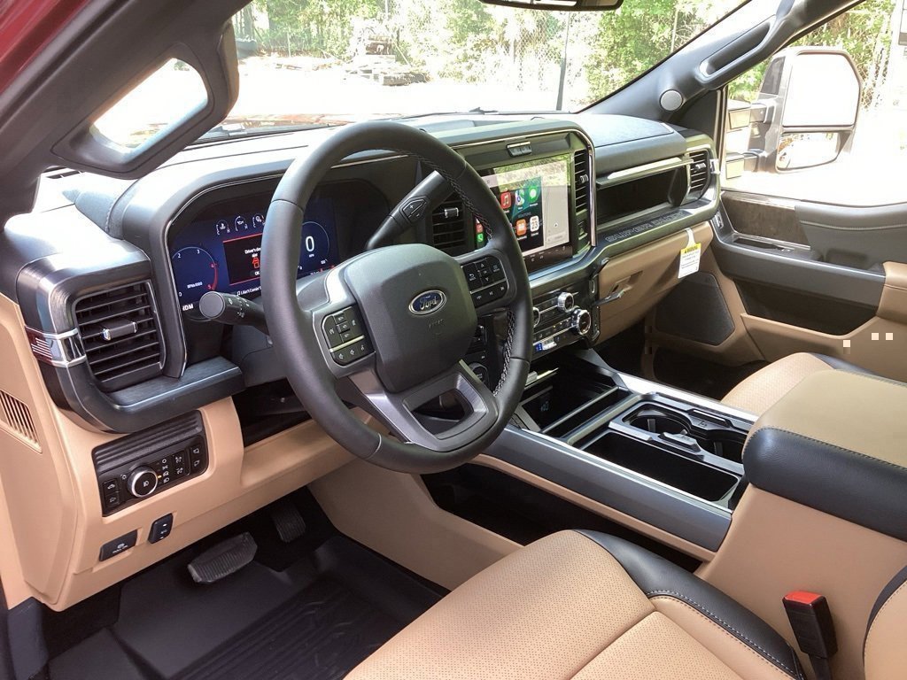 New 2025 Ford F250 Lariat w/ Black Appearance Package image 28