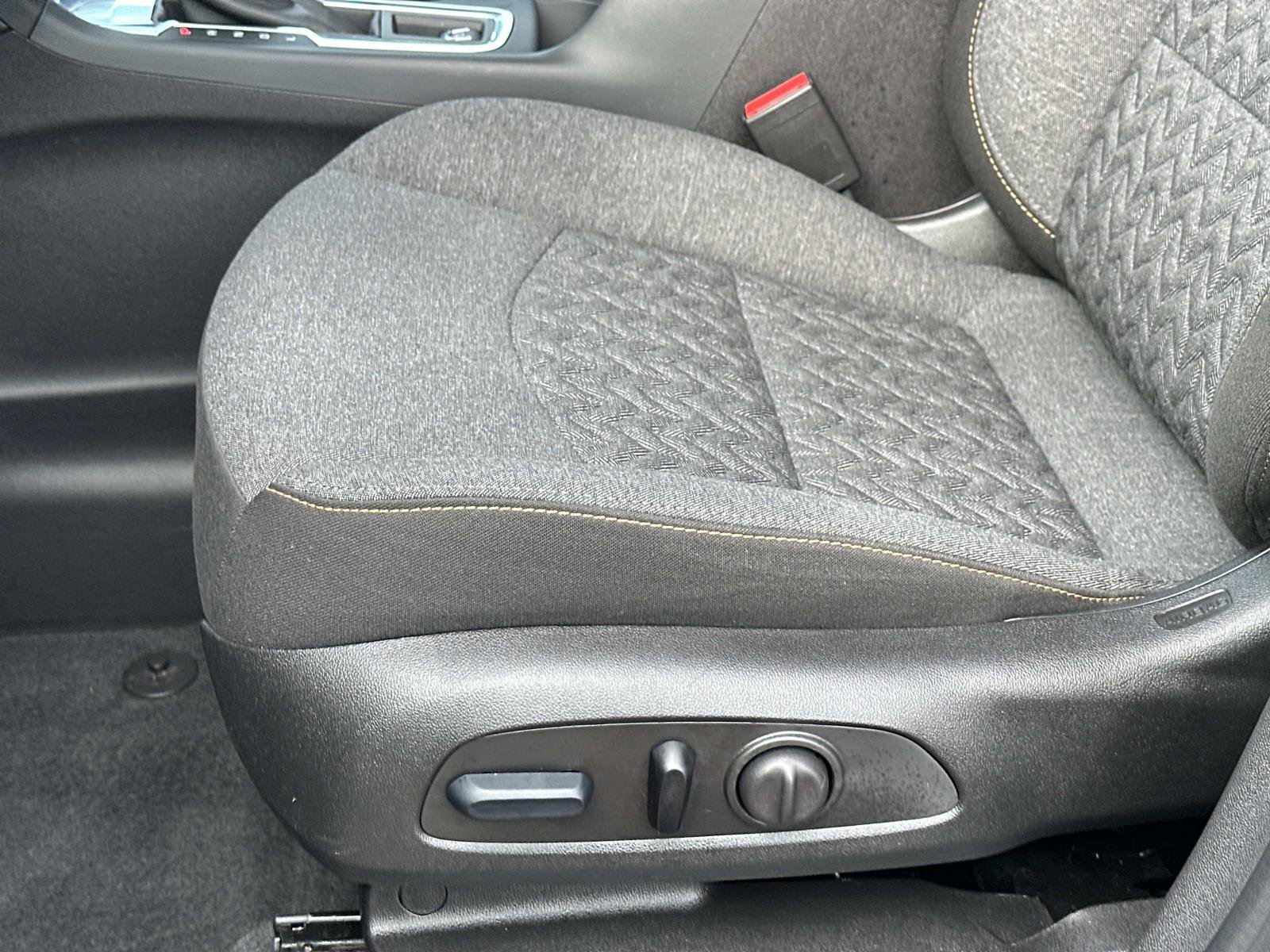 Certified 2024 Chevrolet Equinox LT w/ LPO, Floor Liner Package FWD image 16