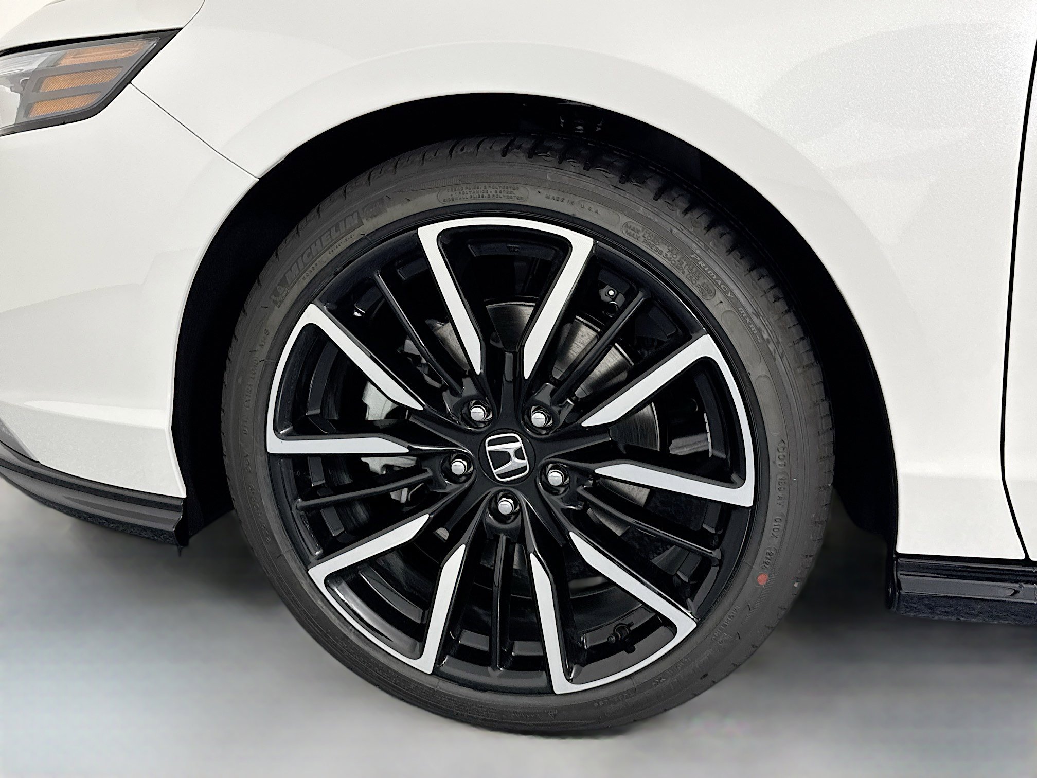 New 2025 Honda Accord Touring image 32