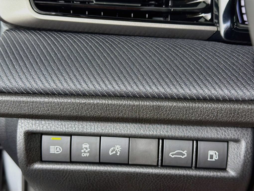 New 2026 Toyota Camry SE FWD image 32