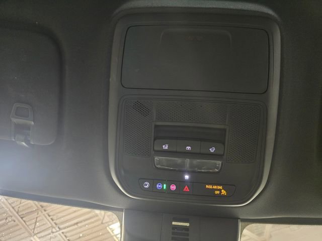 Used 2024 GMC Acadia Elevation w/ Luxury Package image 19