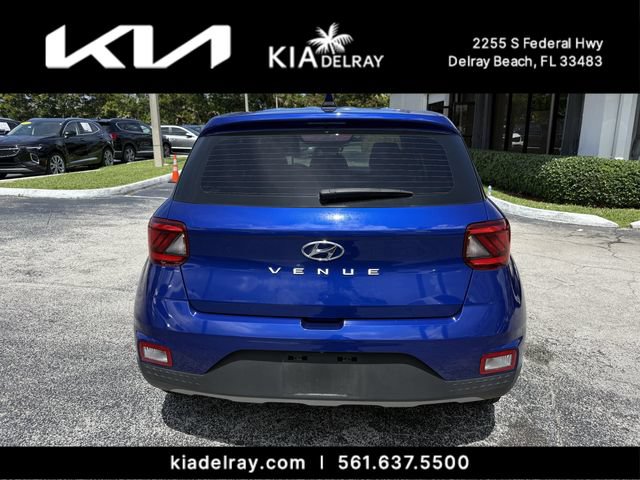 Used 2021 Hyundai Venue SE FWD image 4