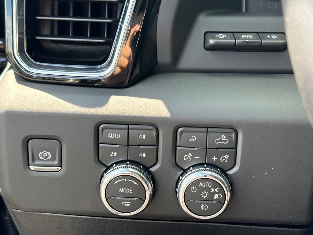 New 2026 GMC Sierra 3500 Denali Ultimate AWD/4WD image 20