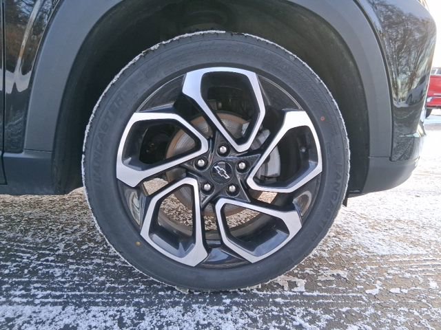 Used 2024 Chevrolet Trax RS w/ Driver Confidence Package image 8