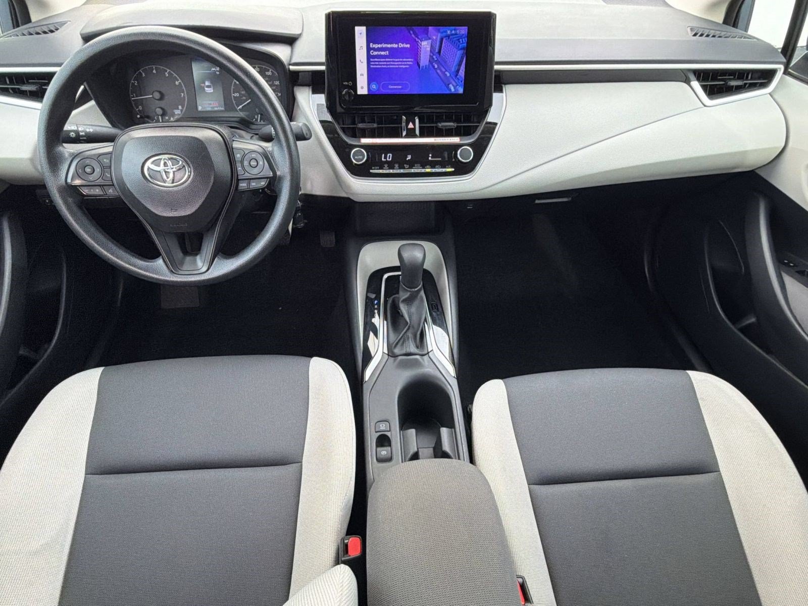 Used 2025 Toyota Corolla LE FWD image 33