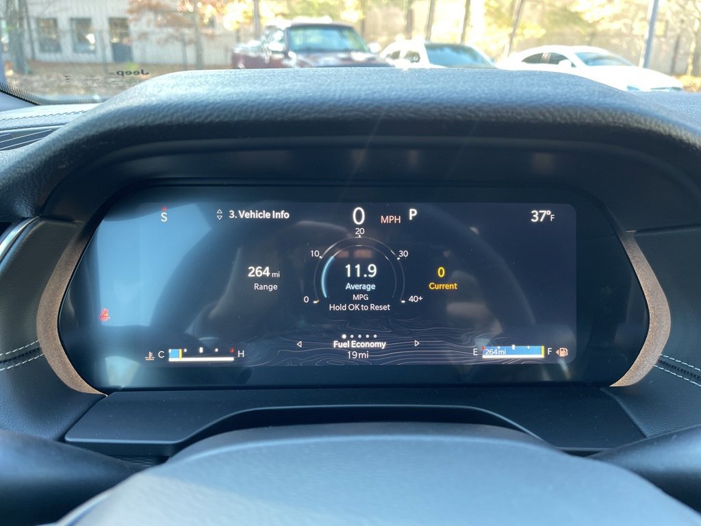 New 2025 Jeep Grand Cherokee L Altitude image 7