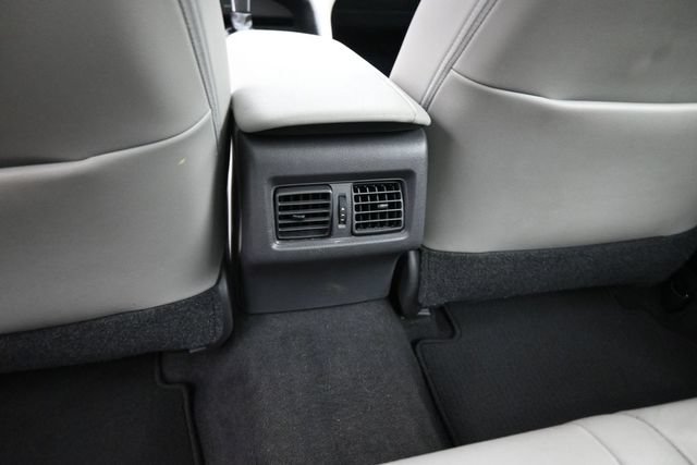 Used 2021 Toyota Camry XLE FWD image 24