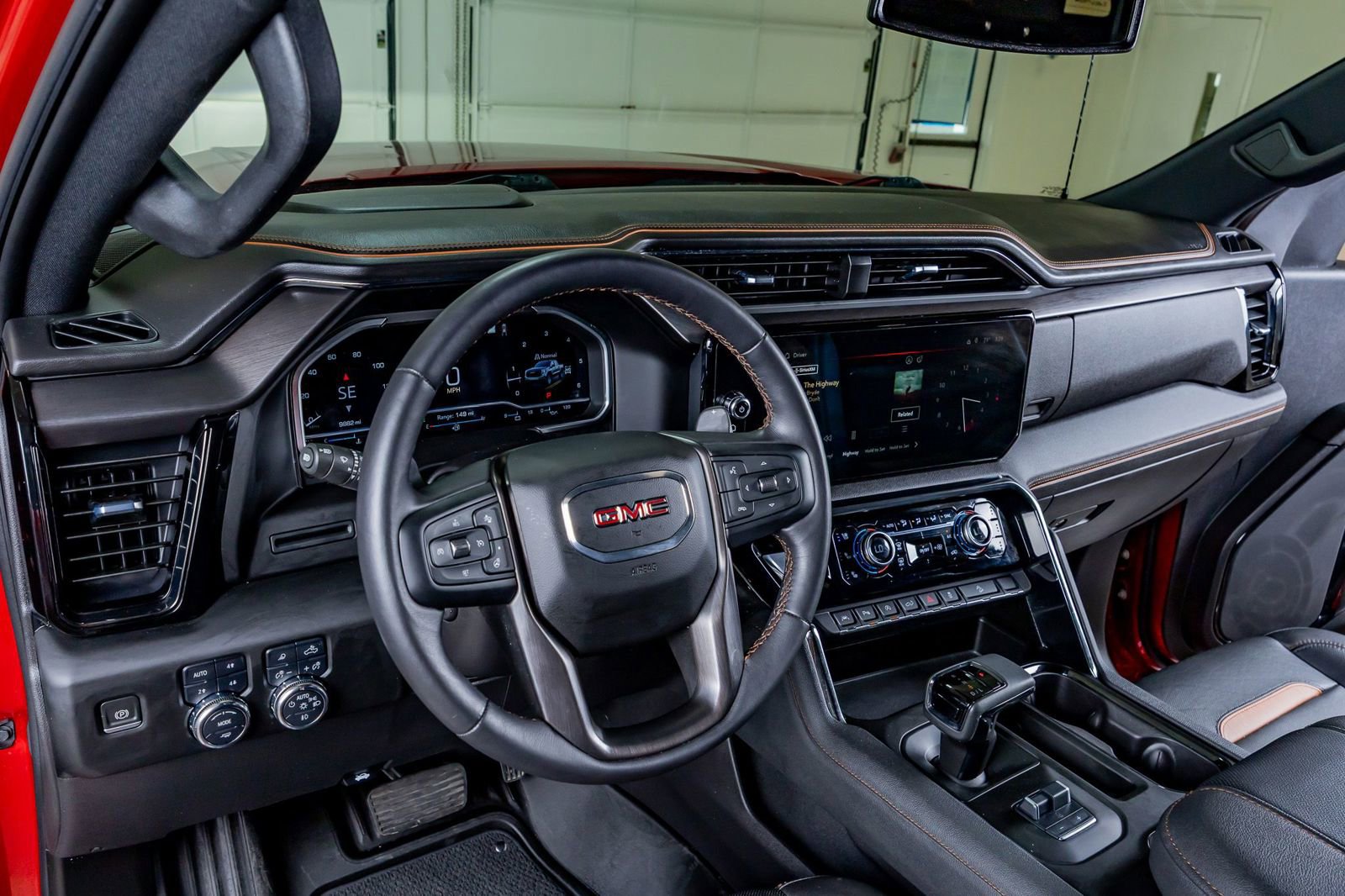Used 2023 GMC Sierra 1500 AT4 w/ AT4 Preferred Package AWD/4WD image 17