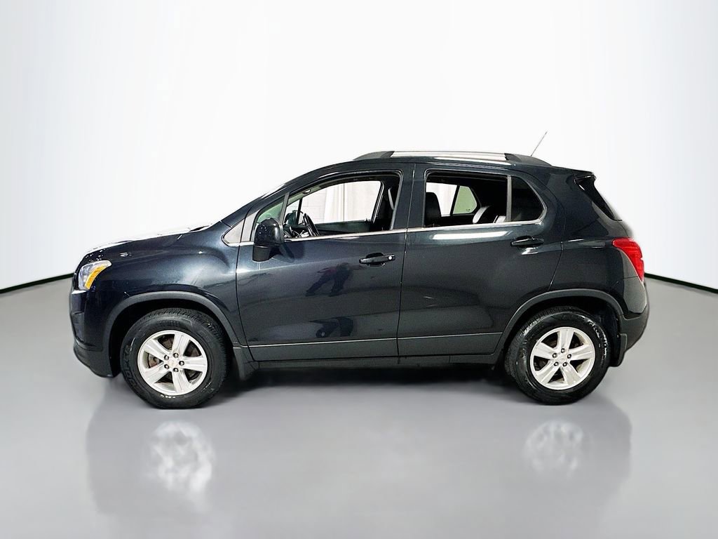 Used 2016 Chevrolet Trax LT w/ LT Convenience Package image 4