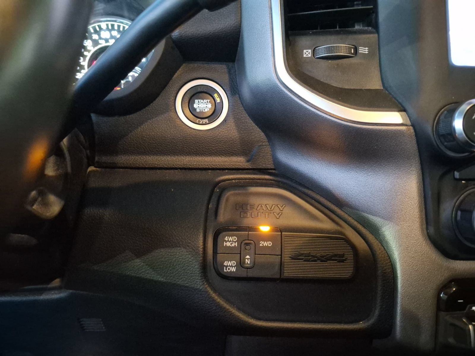Used 2024 RAM 2500 Big Horn AWD/4WD image 16