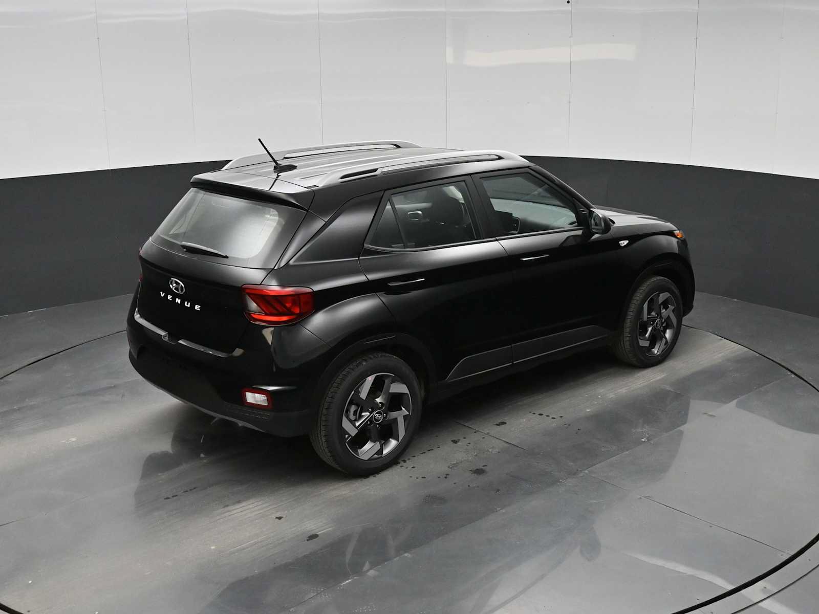 New 2026 Hyundai Venue SEL FWD image 27