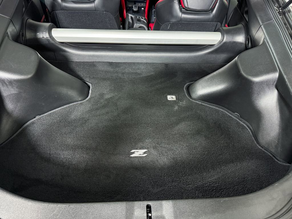 Certified 2024 Nissan Z Performance w/ Floor Mat Package image 38