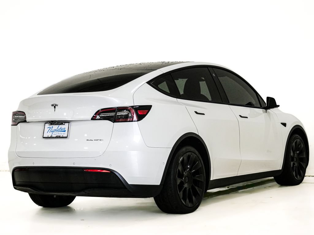 Used 2021 Tesla Model Y Long Range AWD/4WD image 7