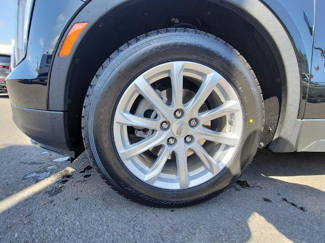 Used 2023 Cadillac XT4 Luxury w/ Cold Weather Package image 31