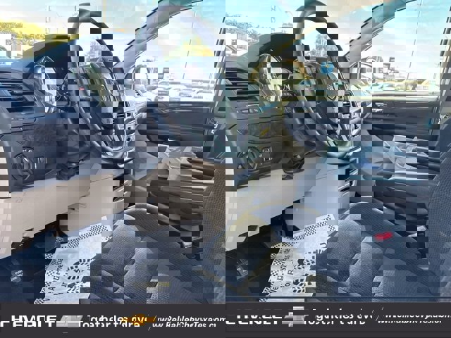 Used 2018 Dodge Grand Caravan SE w/ UConnect Hands-Free Group image 22