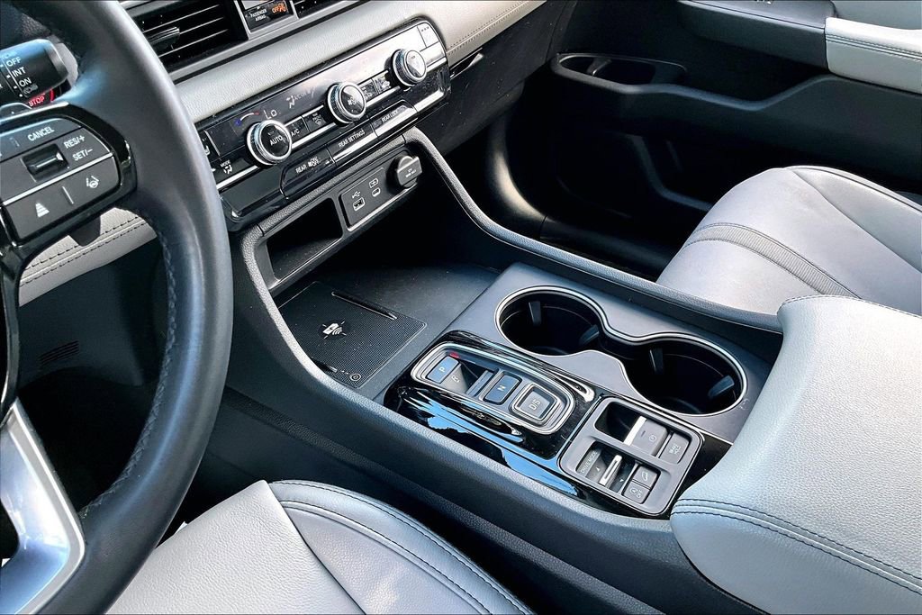 Certified 2025 Honda Pilot Touring image 13