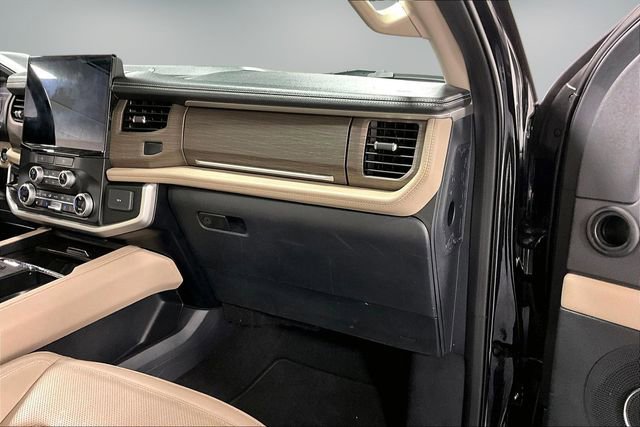 Used 2024 Ford Expedition Max Limited AWD/4WD image 26