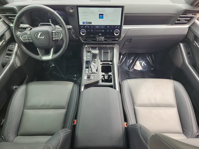 Used 2024 Lexus GX 550 w/ Accessory Package (Z1) AWD/4WD image 38