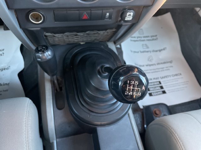 Used 2010 Jeep Wrangler Sport AWD/4WD image 14