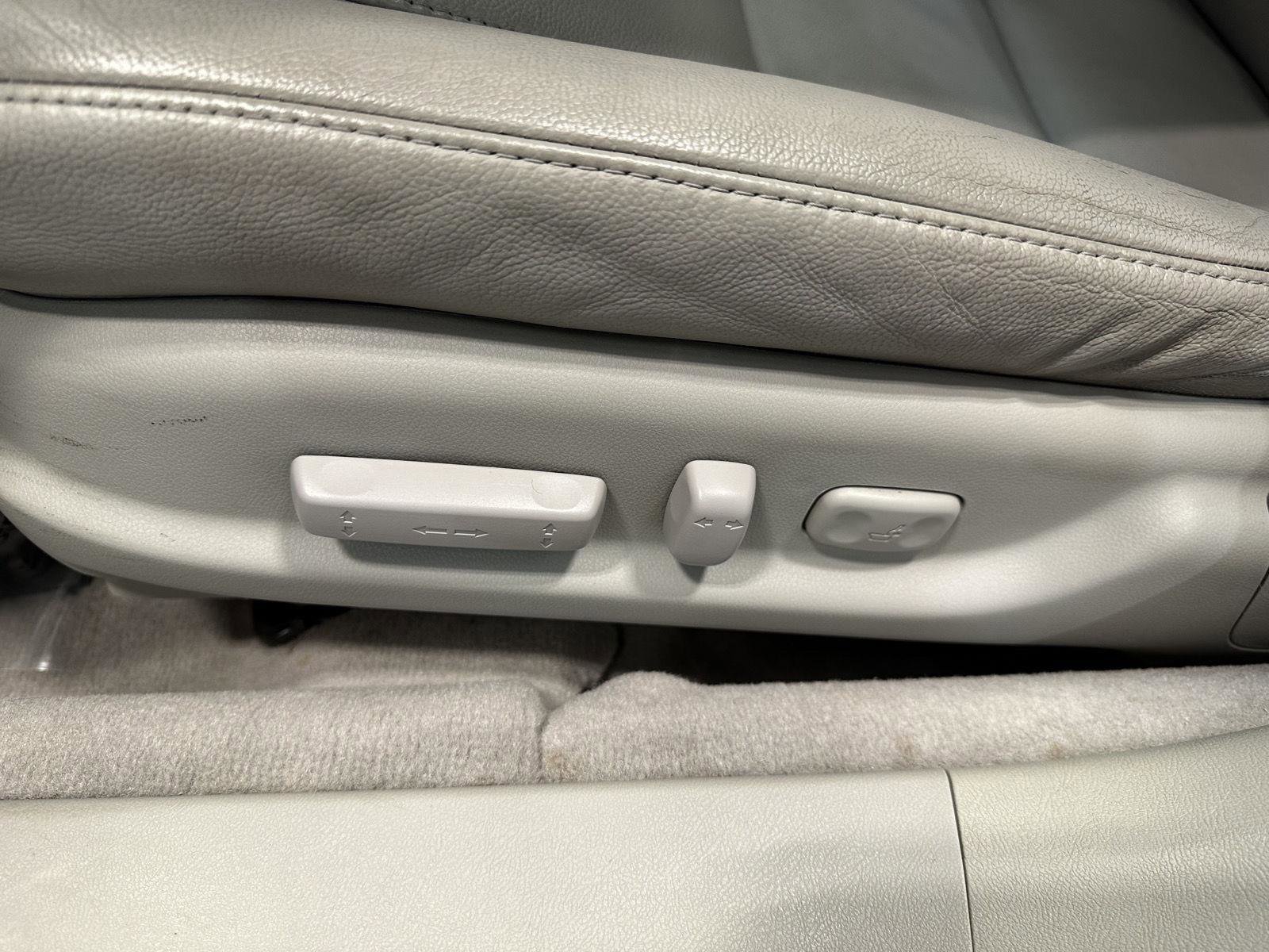 Used 2010 Acura TL image 17