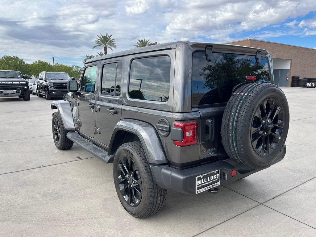 Used 2025 Jeep Wrangler Unlimited Sahara AWD/4WD image 10